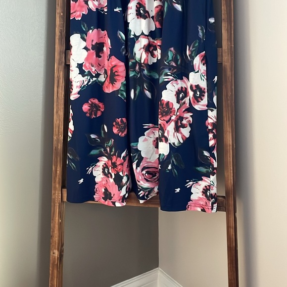 V-Neck Midi Dress Casual Boho Floral Short Sleeve Sundress A-Line Swing - Picture 4 of 11